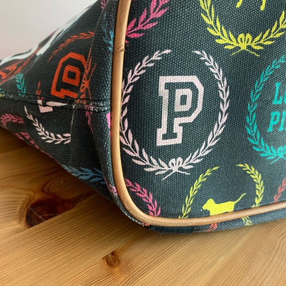 ๐ PINK VS Tote ๐ - Picture 5 of 16